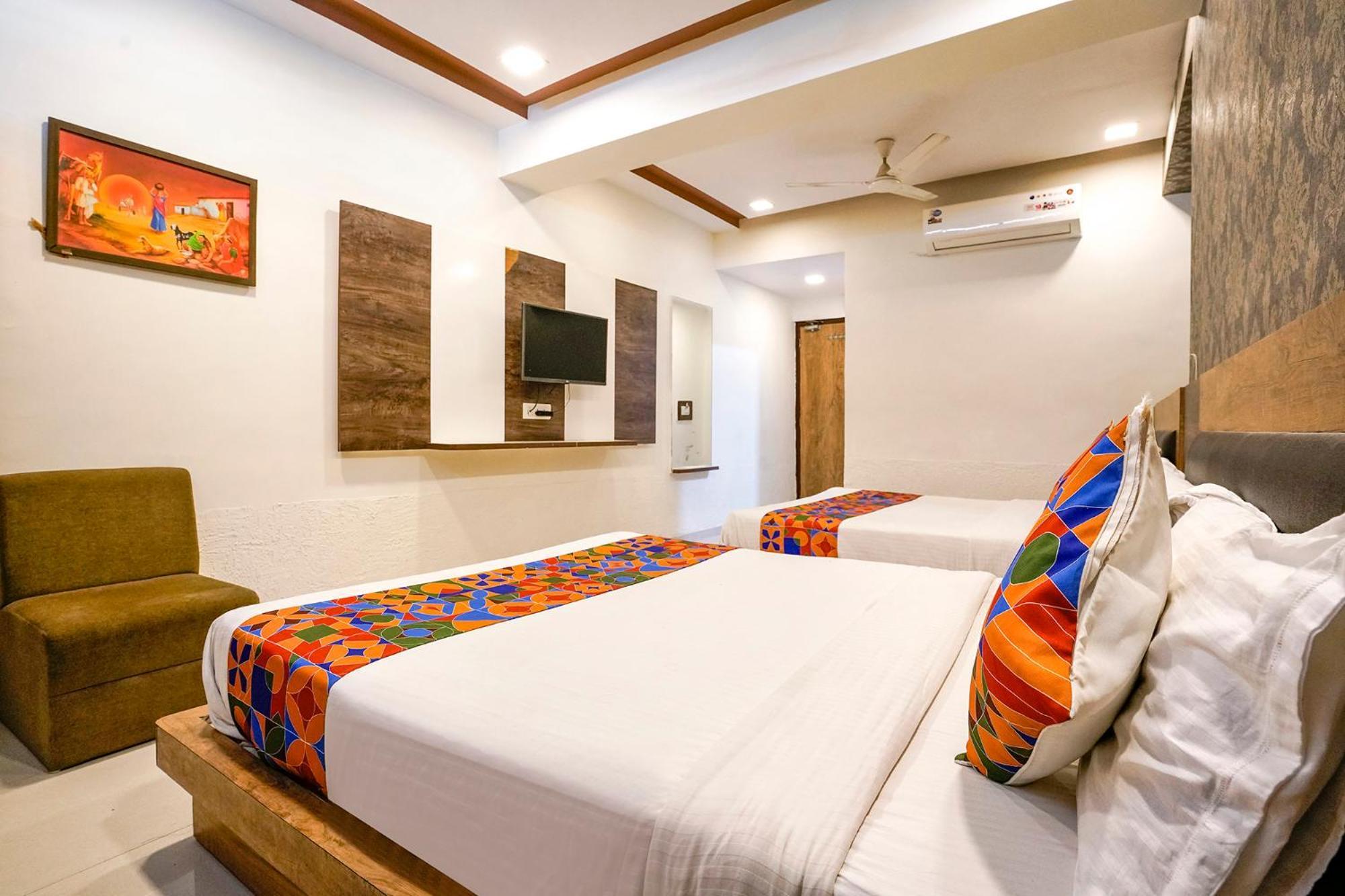 Fabhotel Galaxy I Ахмедабад Экстерьер фото